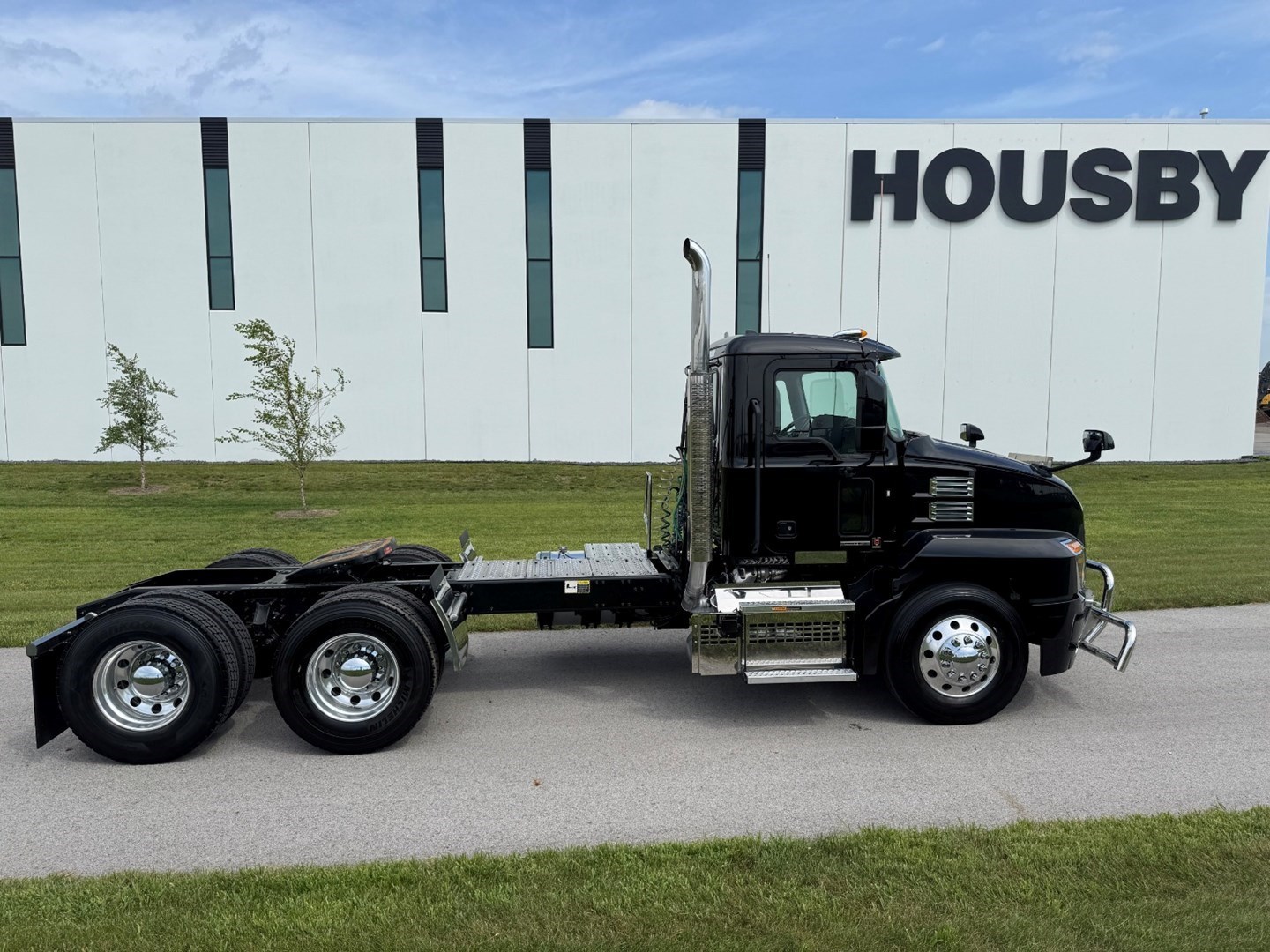 2022 Mack Anthem in Ankeny, IA — photo 7